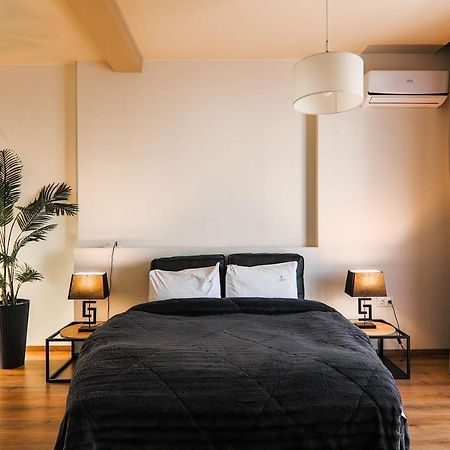 Superior One Luxury Apartments Tesalonika Bagian luar foto