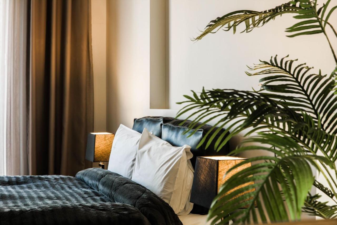 Superior One Luxury Apartments Tesalonika Bagian luar foto