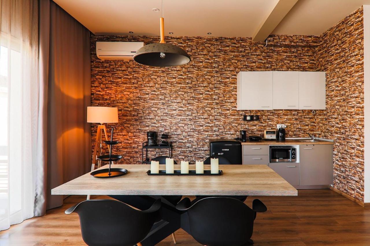 Superior One Luxury Apartments Tesalonika Bagian luar foto