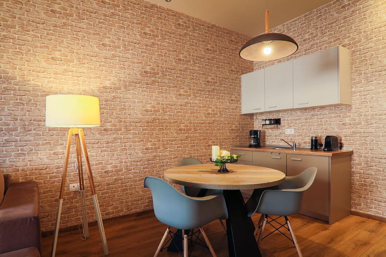 Superior One Luxury Apartments Tesalonika Bagian luar foto