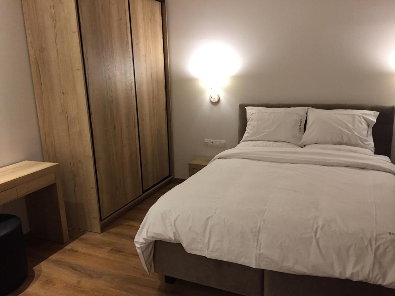 Superior One Luxury Apartments Tesalonika Bagian luar foto